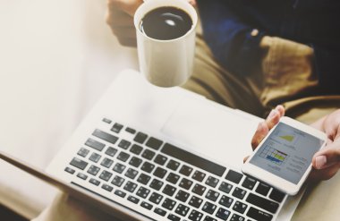 Casual adam tarama cep