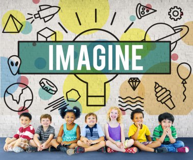 Çeşitlilik çocuk birlikte oturan