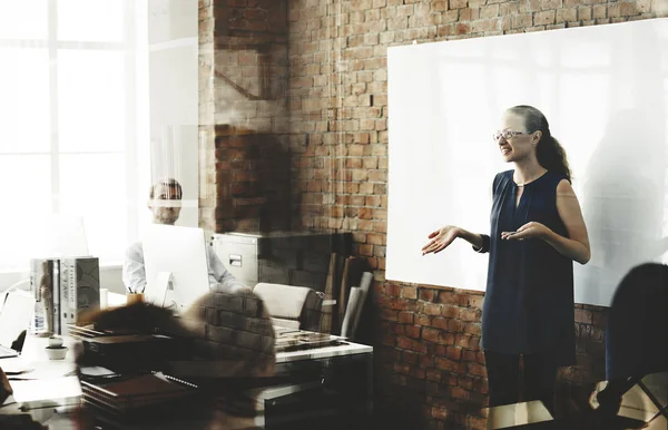 Imprenditori che lavorano — Foto Stock