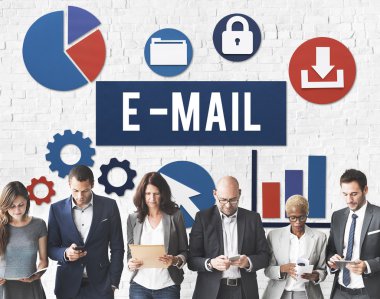 Ofiste çalışan iş adamları