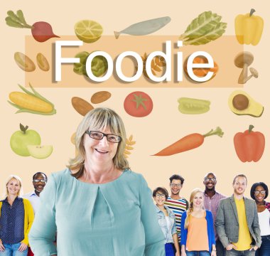 Çeşitlilik insanlar kameraya gülümseyen