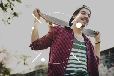 Kaykaylı genç adam.