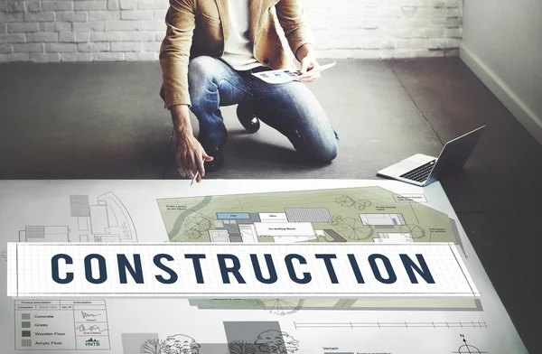 Businessman working with construction — Stock Photo, Image