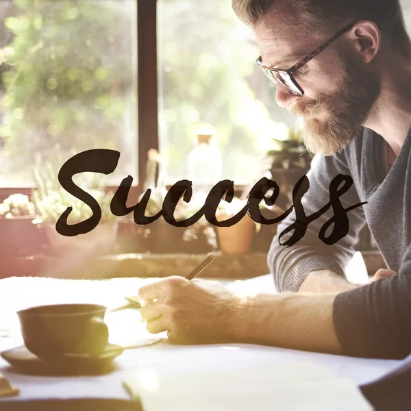 Handsome man working with documents — Stock Photo, Image