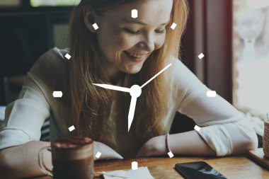 Güzellik kız holding telefon