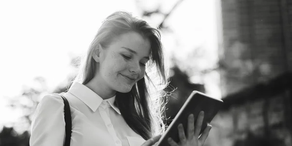 Beauty girl holding tablet — Stock Photo, Image