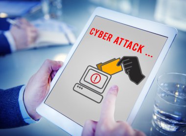 Tablet kullanan adam