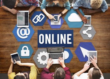 insanlar içinde dijital cihazlar tarama