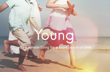 Mutlu çocuklar birlikte oynama