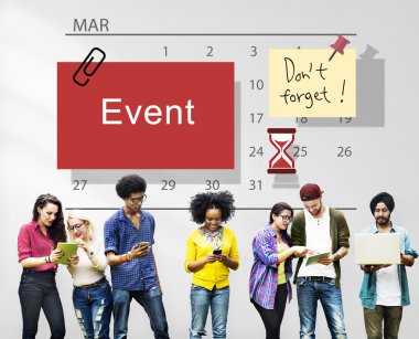 İnsanlar internet'te sörf