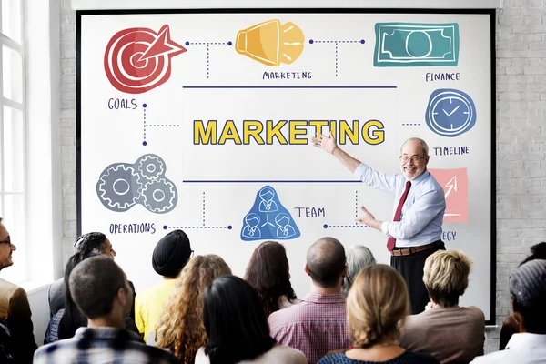 Personas en el seminario con marketing — Foto de Stock