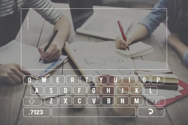 insanlar yazılı notlar