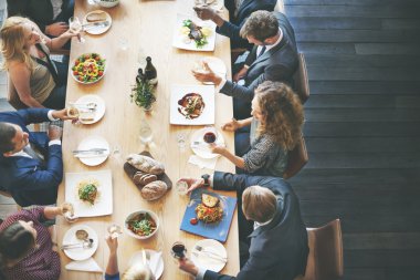 Öğle yemeği iş adamları