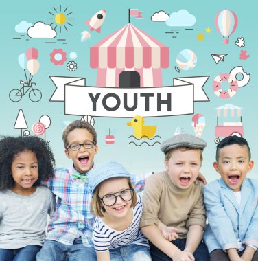 Çocuklar gülüyor ve eğlenin