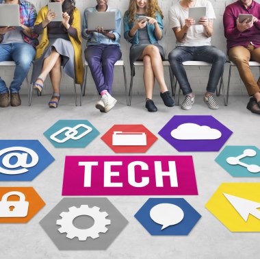 İnsanlar dijital araçları tarama