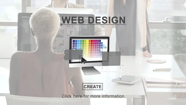 Affärskvinna som arbetar på dator och Web Design — Stockfoto