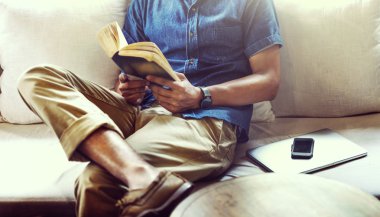 Casual adam okuma kitabı