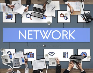 Ofiste çalışan iş adamları 