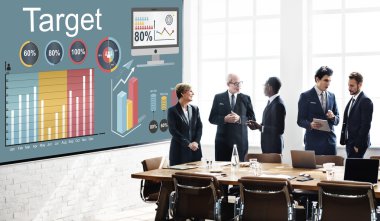 İş adamları ofiste tartışıyor