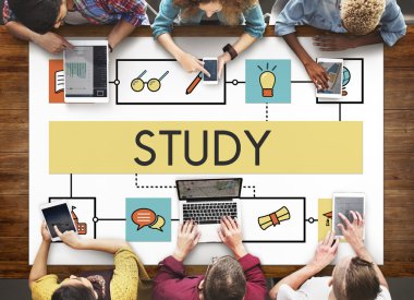 insanlar içinde dijital cihazlar tarama