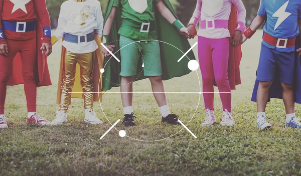 子供たちのスーパー ヒーロー衣装 — ストック写真