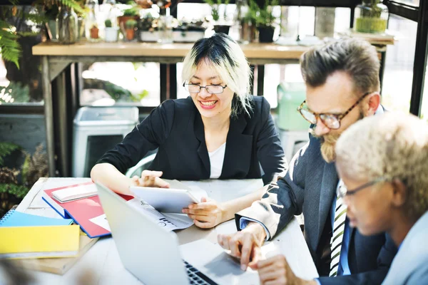 Colleagues  working in office — Stock Photo, Image