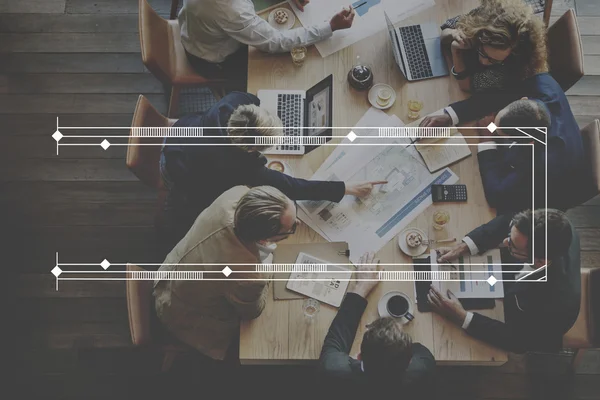 Equipo empresarial trabajando juntos — Foto de Stock