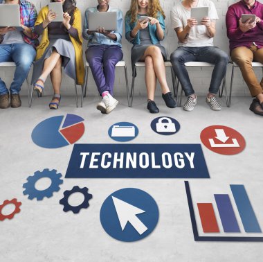 İnsanlar dijital araçları tarama