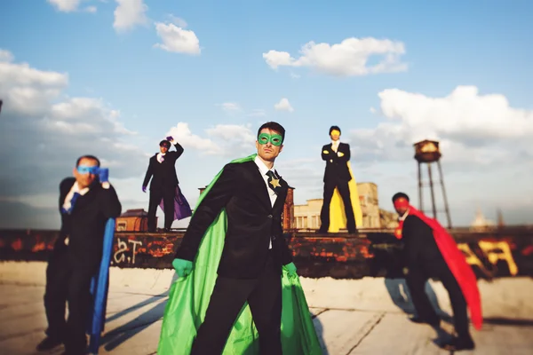 İşadamları süper kahraman kostümleri — Stok fotoğraf