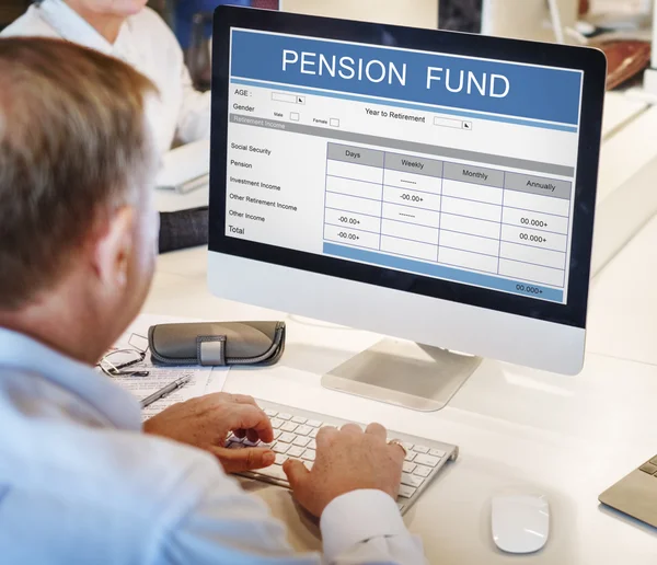 Mature businessman working on computer — Stock Photo, Image