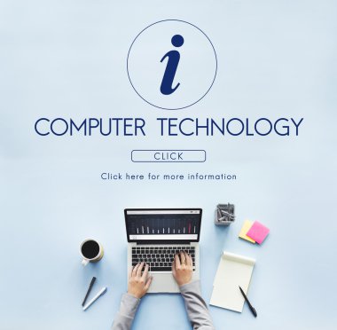 laptop ile çalışan kişi 