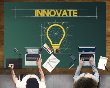 Dizüstü bilgisayarlar ile emekçilerin 