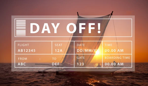 Vissers op catamaran bij zonsondergang — Stockfoto