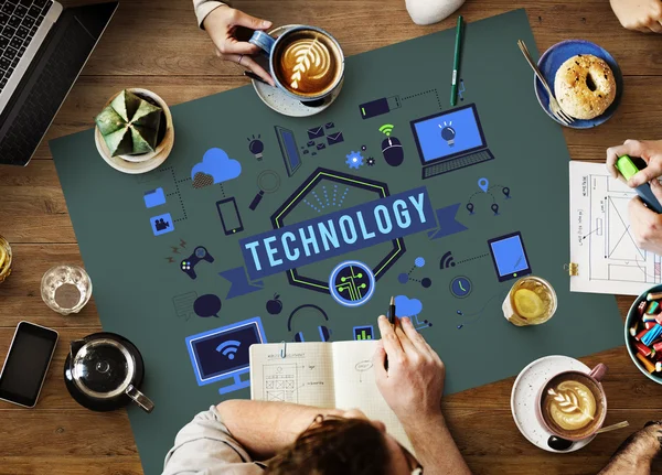 Mesa con póster con Tecnología —  Fotos de Stock