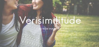 sarılma ve having fun açık havada kız