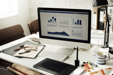 Bilgisayar Office ile çalışma alanı 