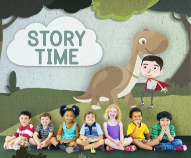 Çeşitlilik çocuk birlikte oturan