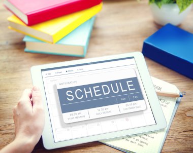 kişi holding dijital tablet