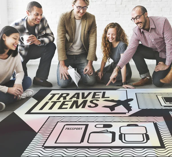 Poster ve seyahat öğeler çalışma tasarımcılar