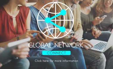 Dijital aygıtlar kullanan insanlar