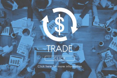 İş adamları birlikte çalışıyor.