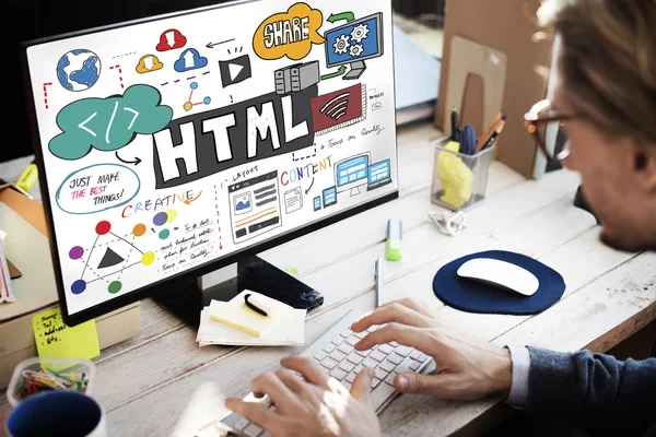 bilgisayarla çalışma iş adamı