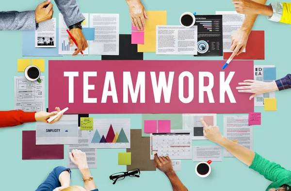 Çeşitlilik insanlar toplantıda çalışma 