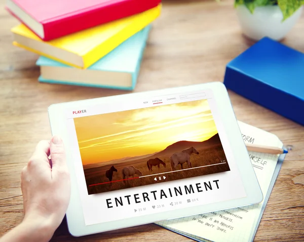 Digitális tabletta-val szórakozás-koncepció — Stock Fotó