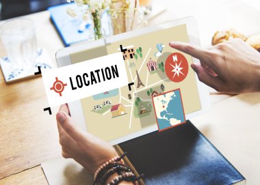 kişi dijital tablet tarama Cafe