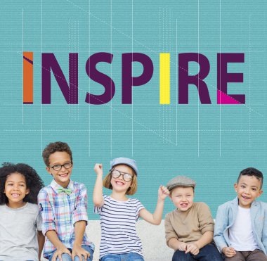 Çocuklar gülüyor ve eğlenin