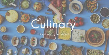 arkadaşlar büyük tablo için yemek