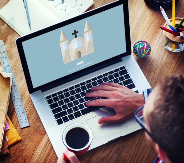 Man using laptop — Stock Photo, Image