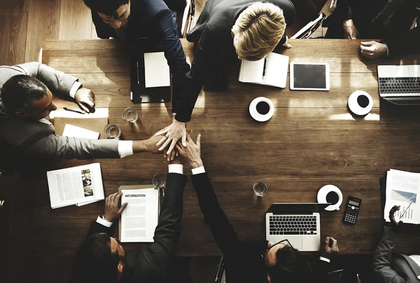 Empresários em reunião — Fotografia de Stock