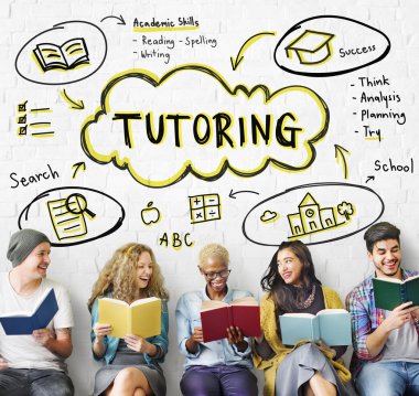 bir grup insan kitap okuma